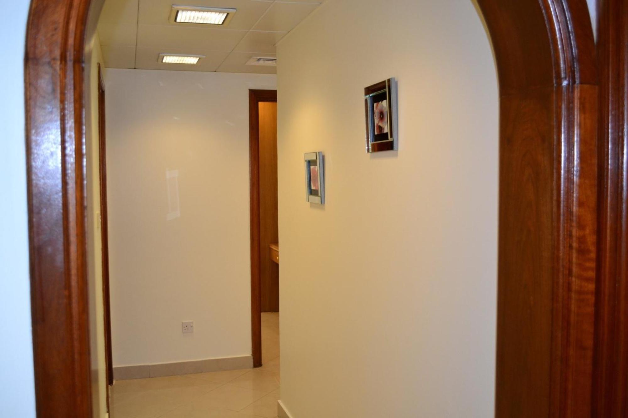 Abu Dhabi Plaza Hotel Apartments Экстерьер фото