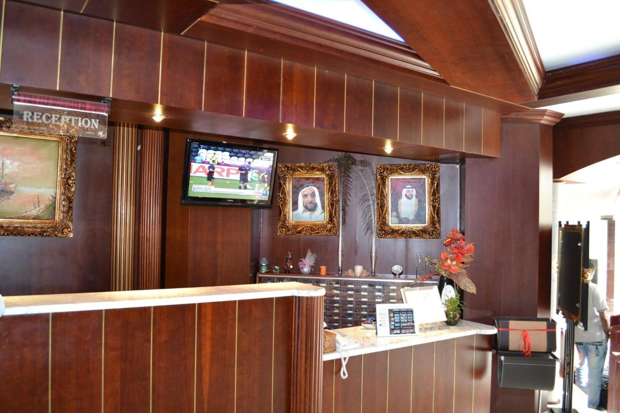Abu Dhabi Plaza Hotel Apartments Экстерьер фото