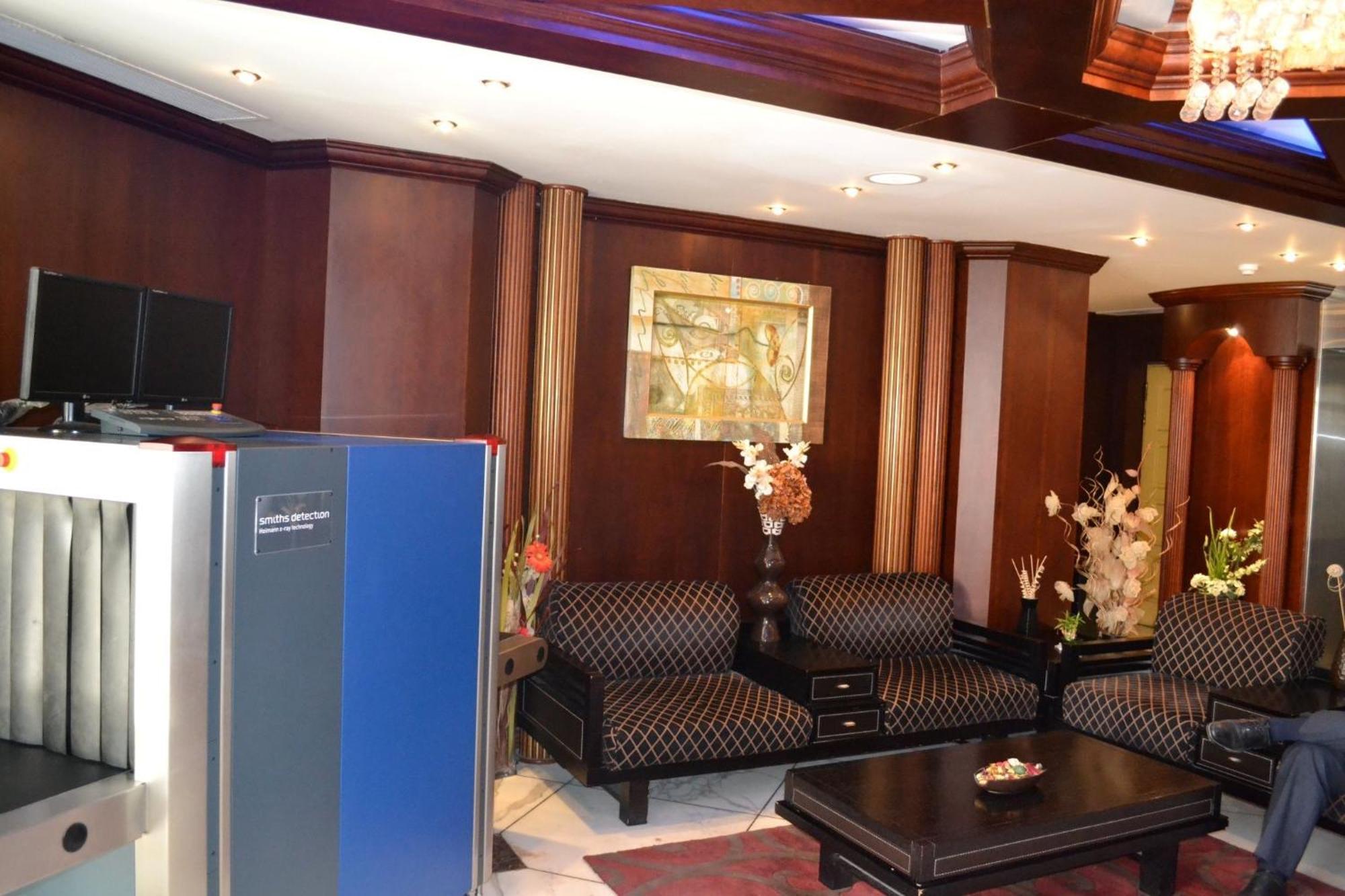 Abu Dhabi Plaza Hotel Apartments Экстерьер фото