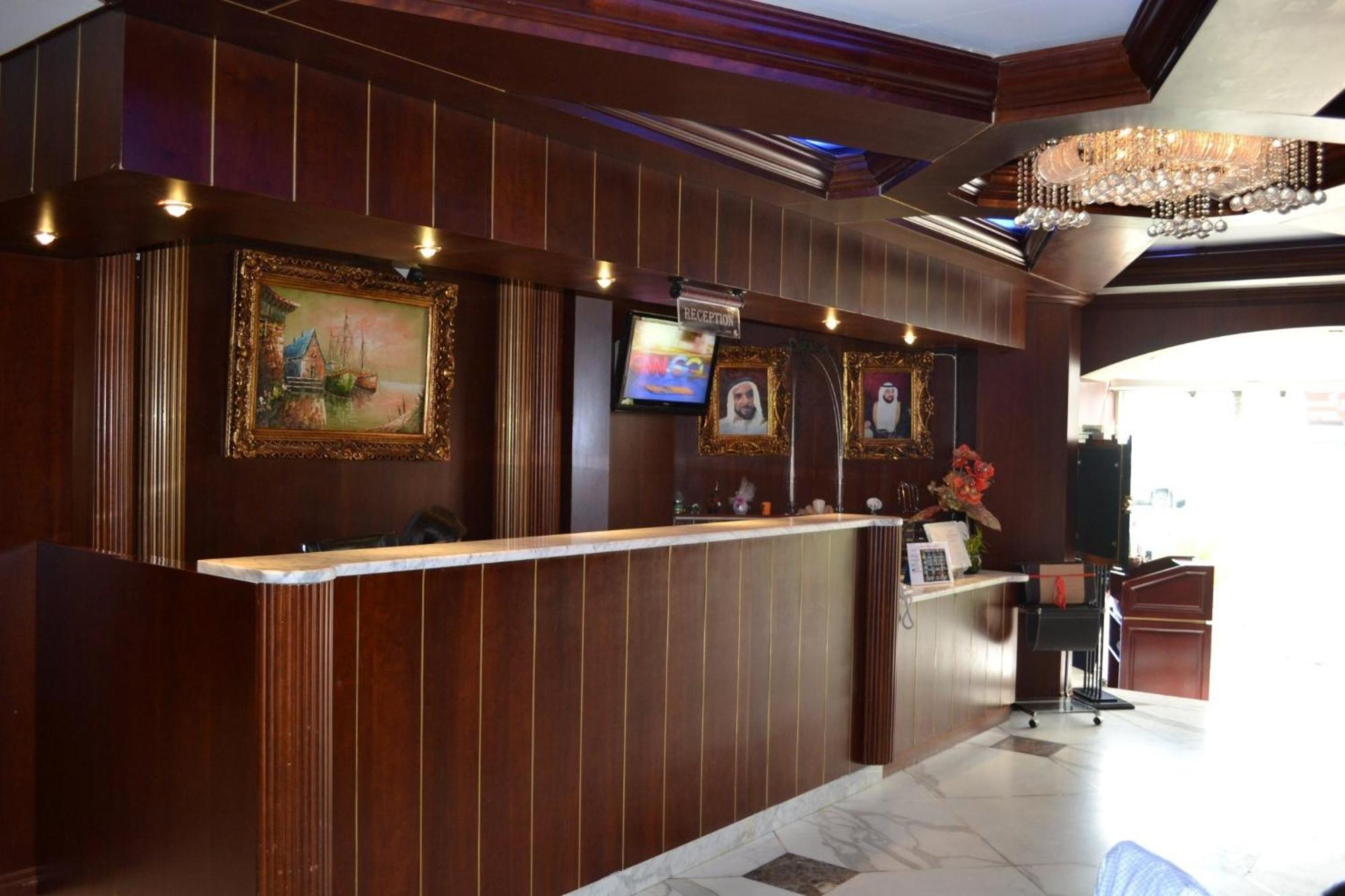 Abu Dhabi Plaza Hotel Apartments Экстерьер фото