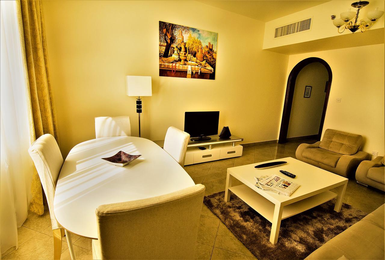 Abu Dhabi Plaza Hotel Apartments Экстерьер фото
